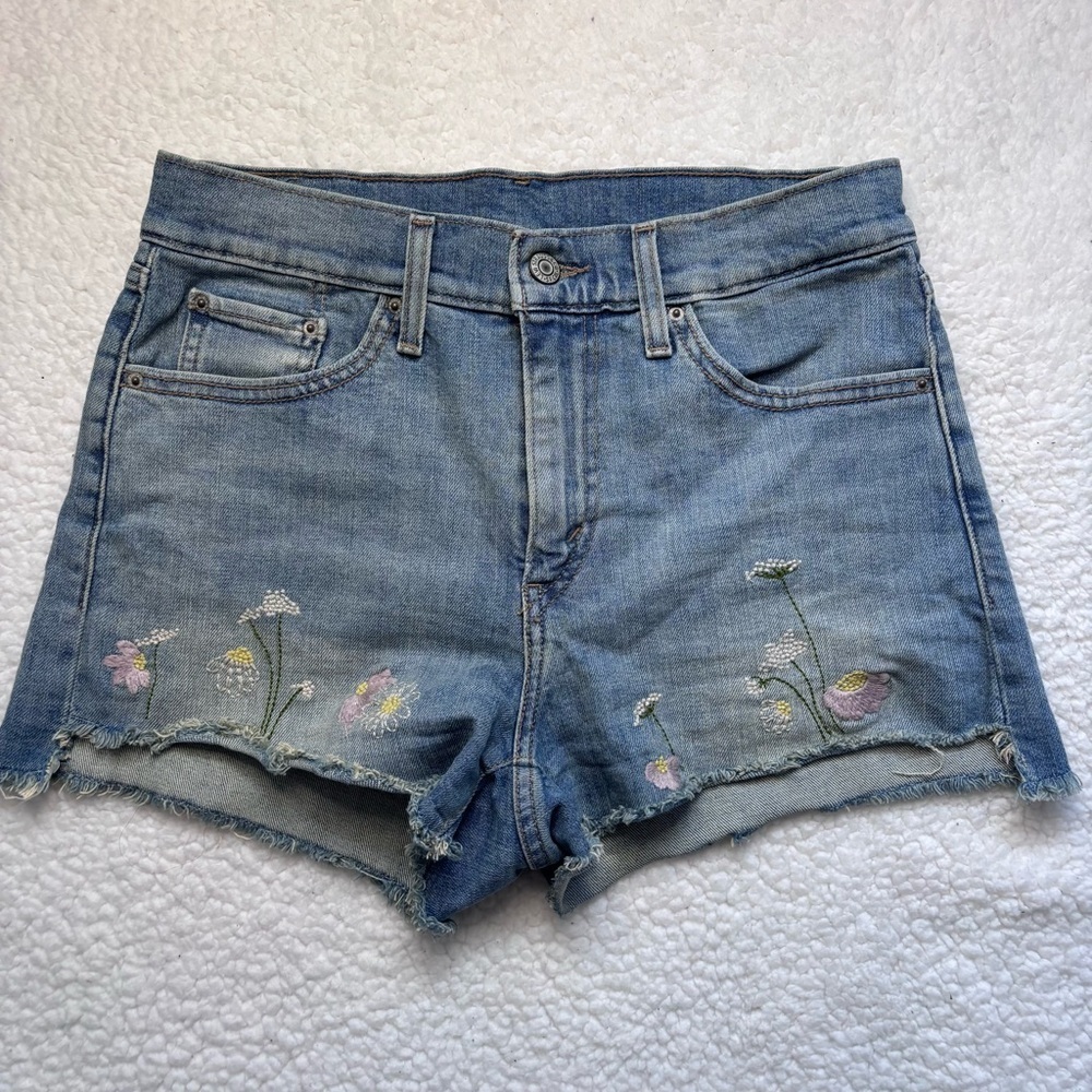 Levi's Light Blue Floral cottagecore Boho Jean Shorts size 27